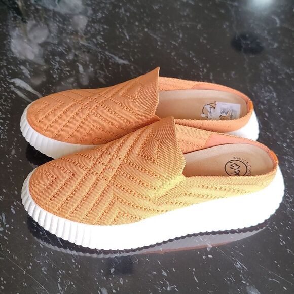 BRAND NEW WHITE MOUNTAIN KNIT SLIP ON MULES-DYSTANT - Picture 7 of 15